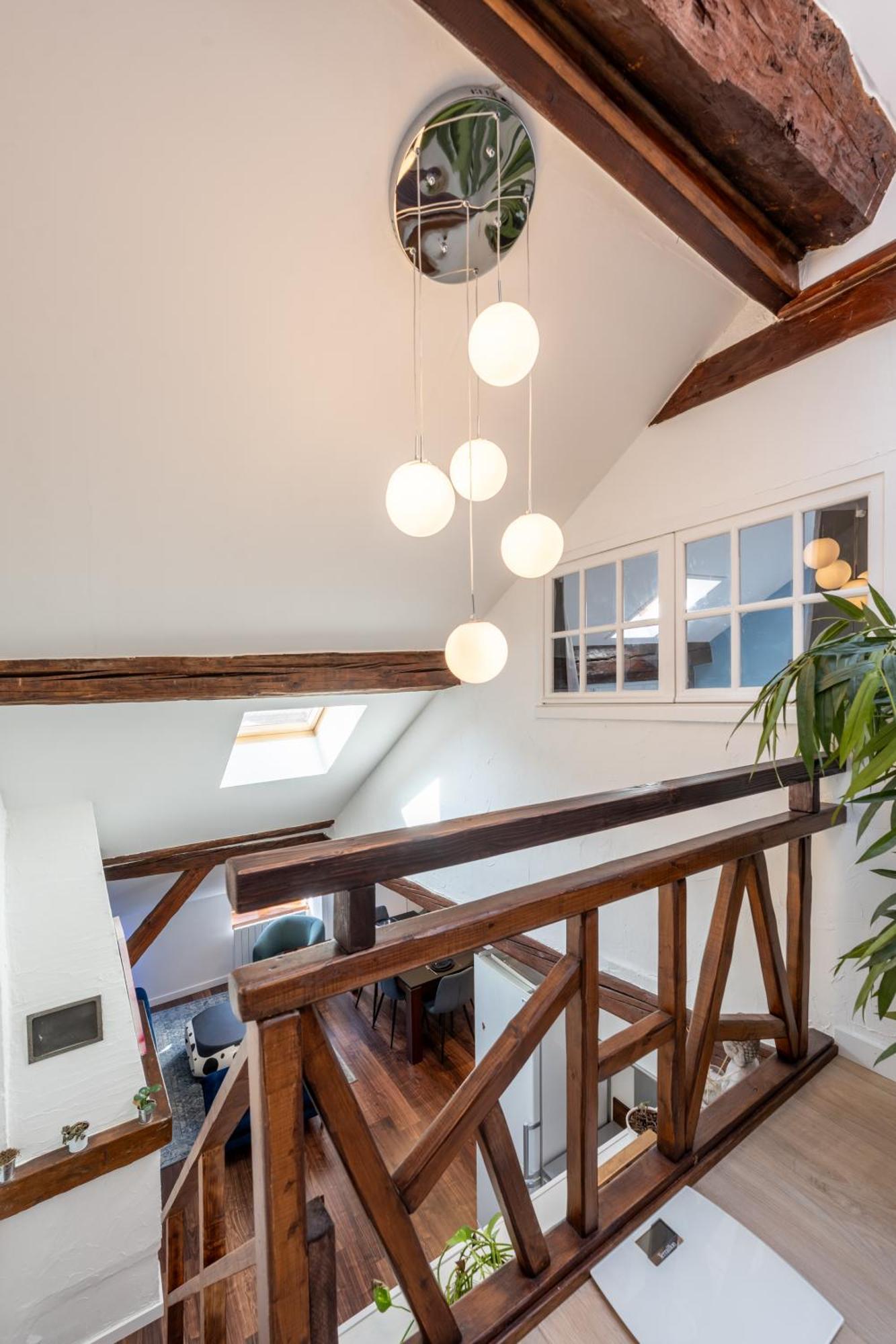 Sous Les Toits D'Annecy, Un Appartement Irresistible Pour 1 A 6 Personnes En Plein Coeur De Ville 外观 照片